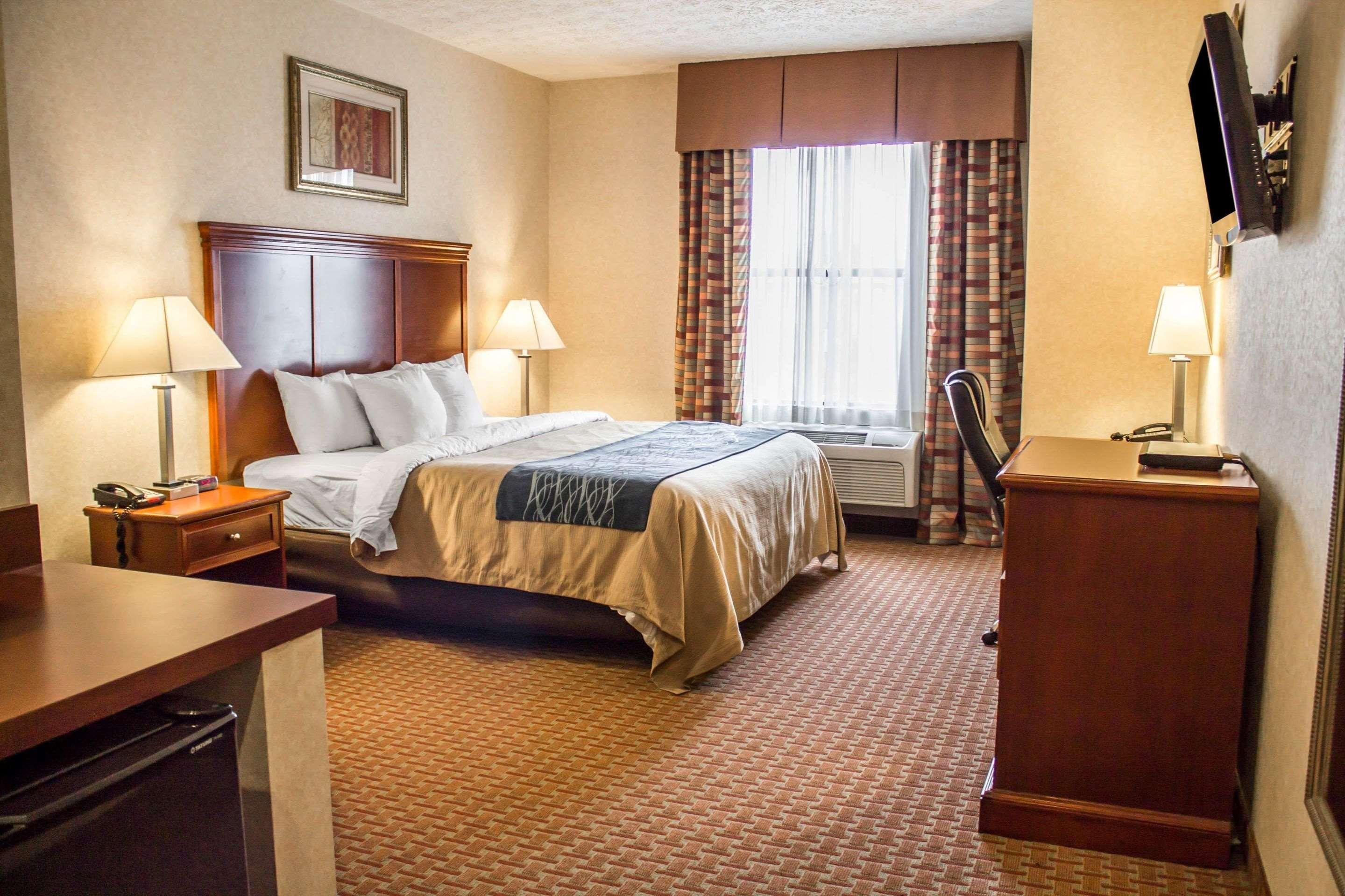 Comfort Inn & Suites Kent - University Area Екстер'єр фото