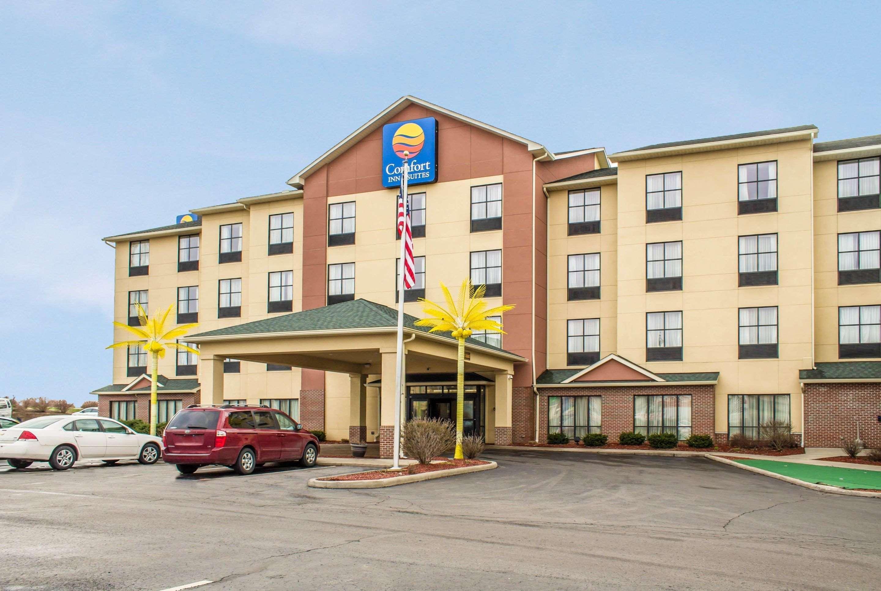 Comfort Inn & Suites Kent - University Area Екстер'єр фото