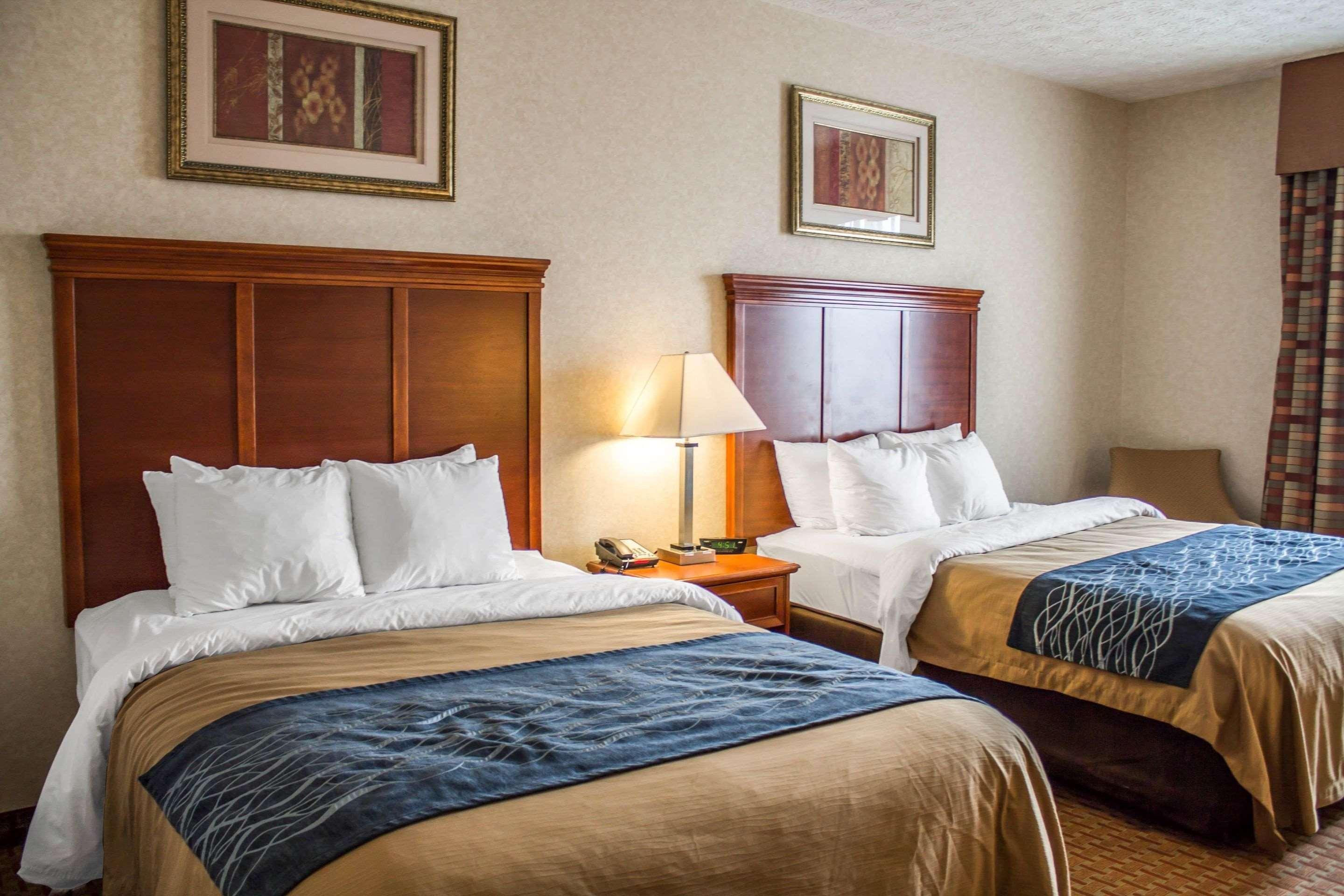 Comfort Inn & Suites Kent - University Area Екстер'єр фото