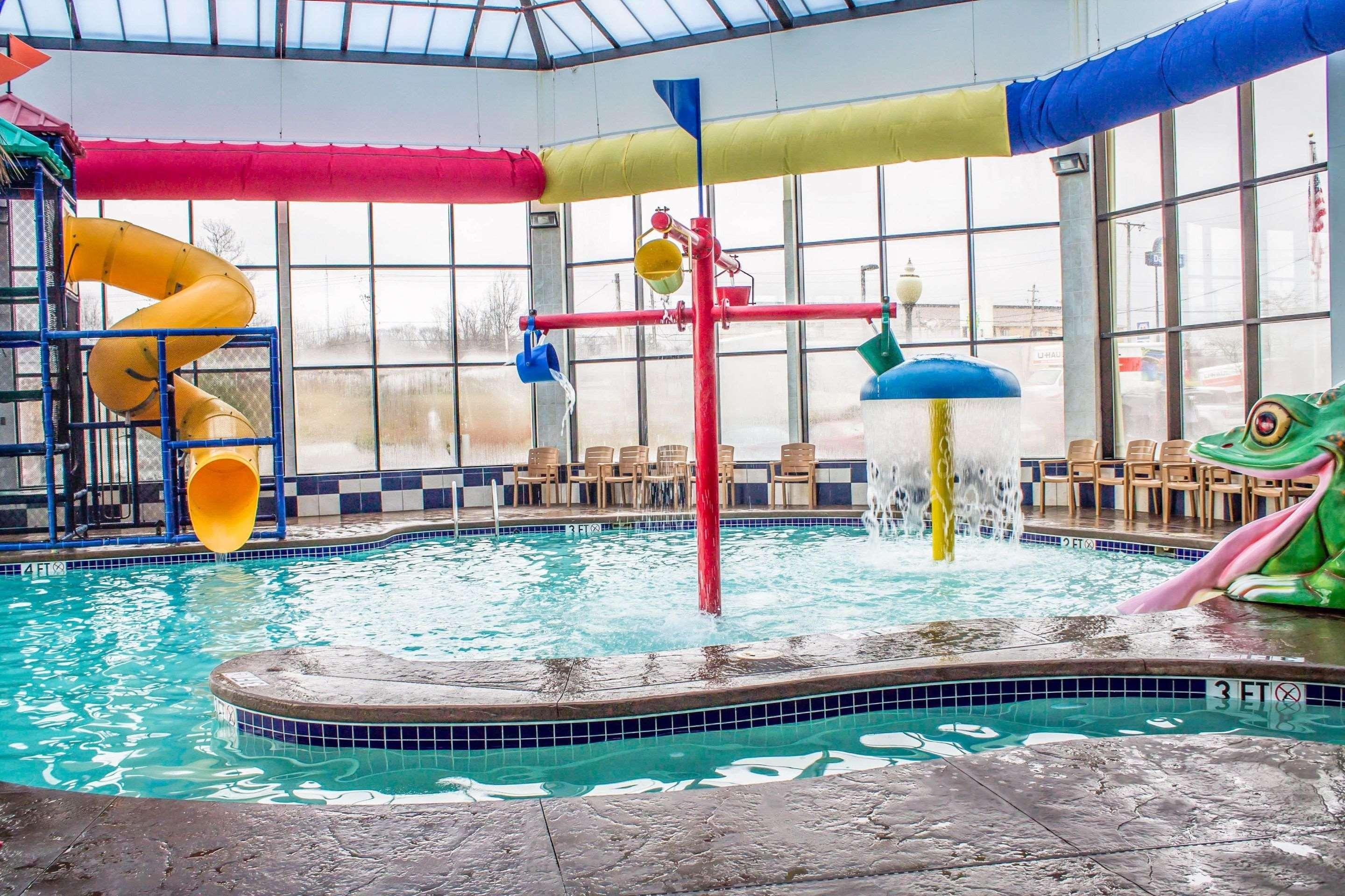 Comfort Inn & Suites Kent - University Area Екстер'єр фото